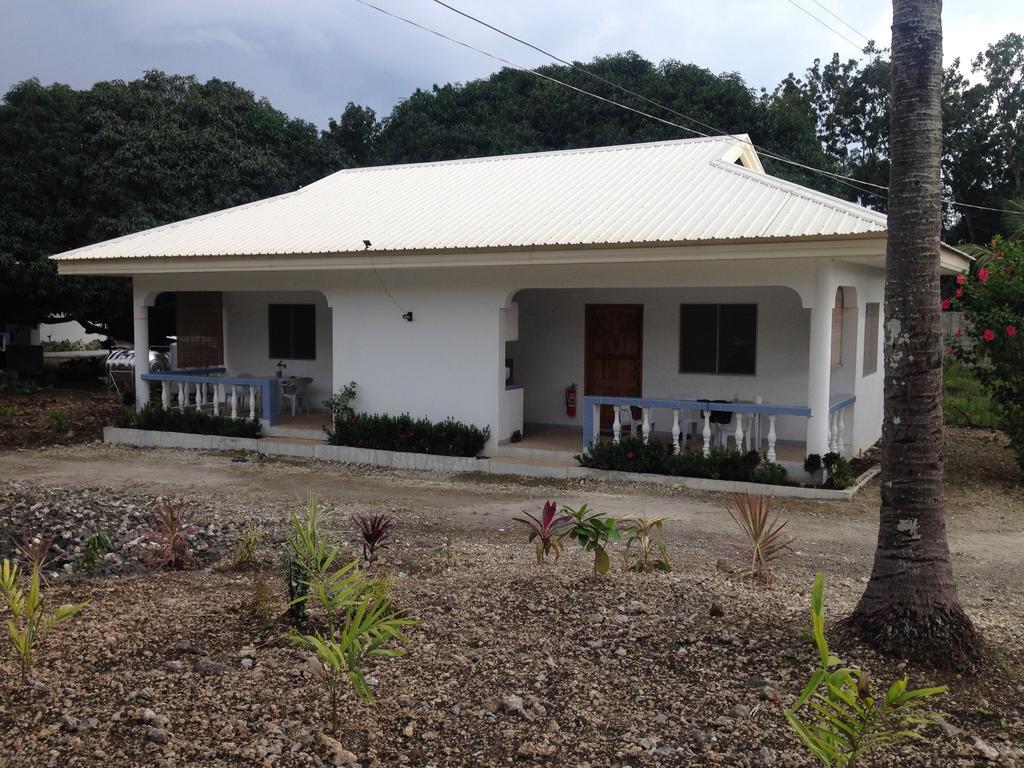 Mangoes Place Moalboal Exterior photo