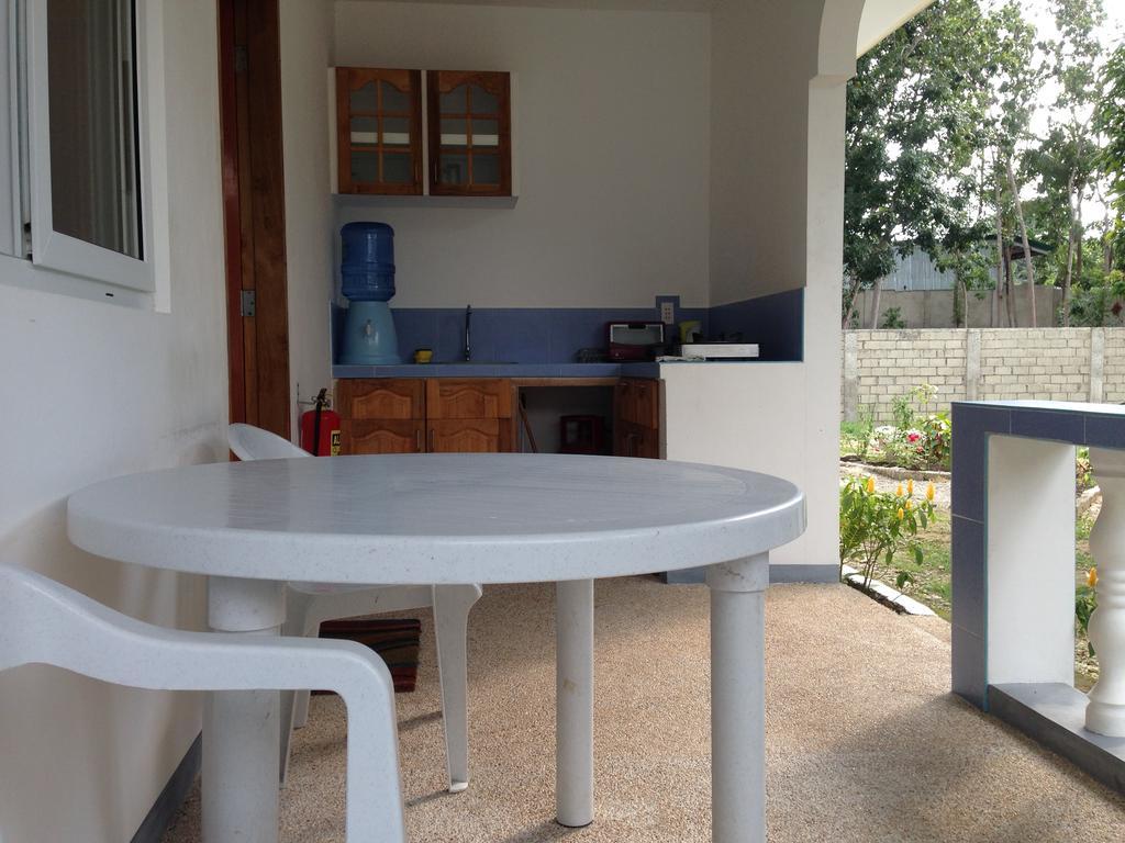 Mangoes Place Moalboal Exterior photo